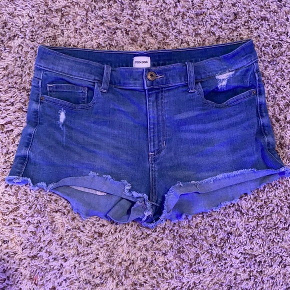 Jean shorts! - Picture 3 of 3